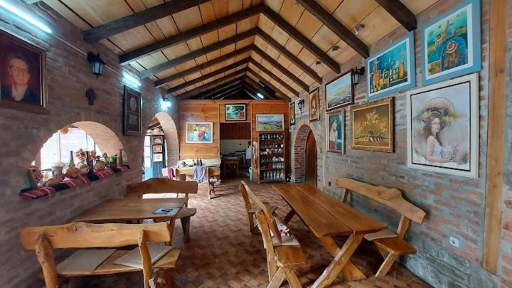 Podrum Miljevic Novi Novi Ledinci Exterior foto